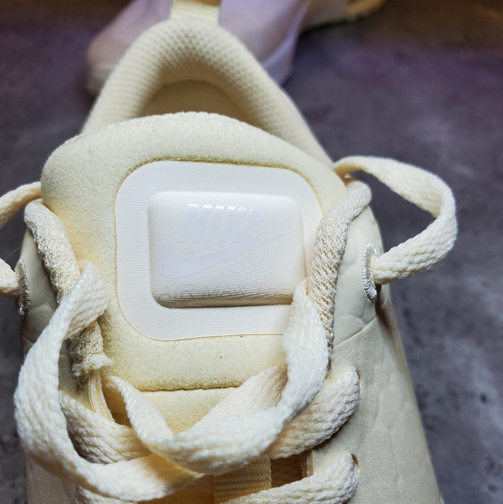 *EXTREMELY RARE* Nike Air Max Thea women's 7 - Picture 6 of 9